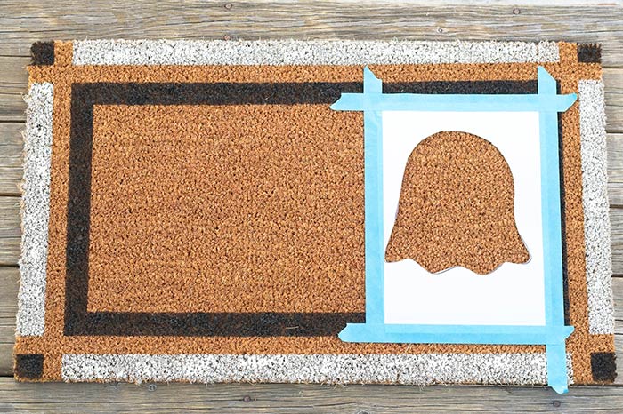 How to Make a Cute Painted Ghost Halloween Doormat For $10!