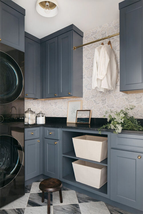 18 Beautiful Dark & Moody Laundry Rooms • White Oak & Linen Design Co ...